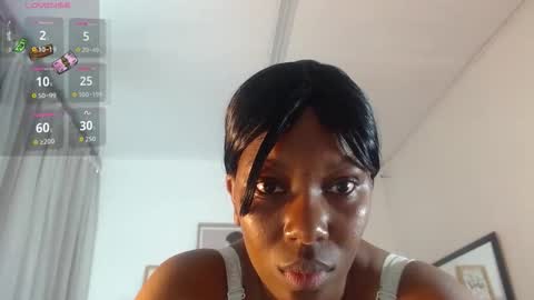 Snapshot of sara_marks chatting on May 25, 2026, 10:54 am S A R A online show from May 25, 2026, 10:54 am