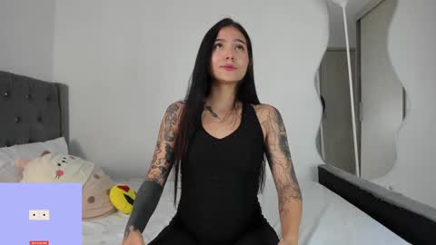 Sara online show from December 11, 2024, 5:48 pm