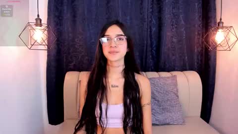 Snapshot of sara_secrets chatting on December 17, 2025, 12:11 pm SARA SANTACRUZ online show from December 17, 2025, 12:11 pm