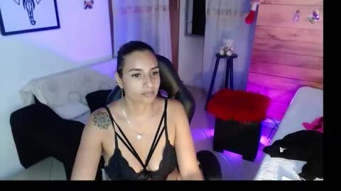 Snapshot of sara_thompson01 chatting on March 5, 2026, 5:36 am SARA online show from March 5, 2026, 5:36 am