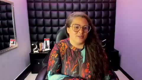 sara_thonson_ online show from July 26, 2026, 3:58 am