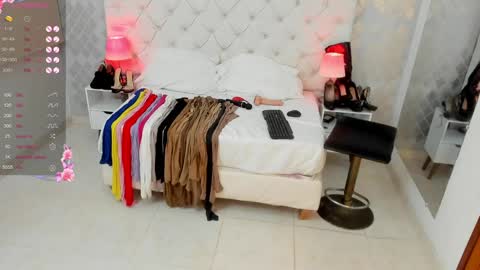 Snapshot of saraa_cute1 chatting on January 25, 2025, 11:00 pm Saraa Gomez online show from January 25, 2025, 11:00 pm