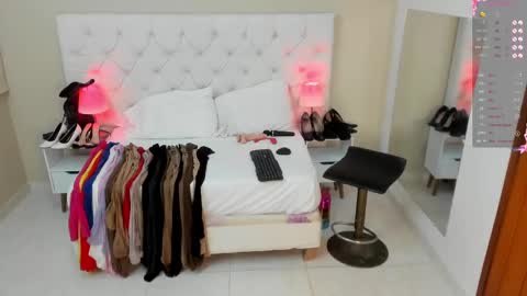 Snapshot of saraa_cute1 chatting on February 11, 2025, 3:29 am Saraa Gomez online show from February 11, 2025, 3:29 am