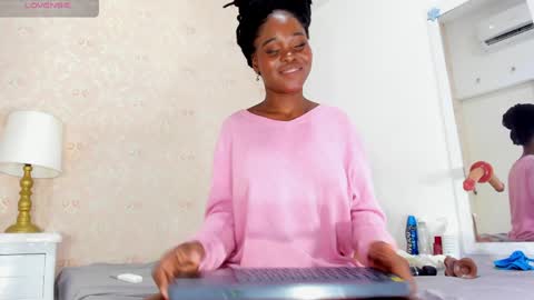 saraacollinss online show from January 23, 2025, 2:23 am