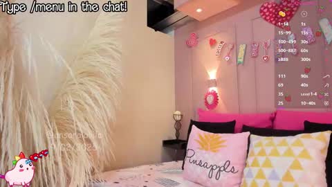 Snapshot of saraavila_ chatting on February 9, 2025, 11:36 am SaraAvila online show from February 9, 2025, 11:36 am