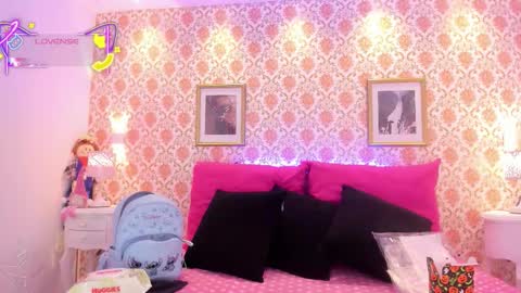 Snapshot of saraavila_ chatting on October 31, 2025, 8:54 pm SaraAvila online show from October 31, 2025, 8:54 pm