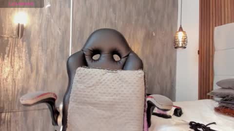   online show from November 27, 2025, 11:23 am