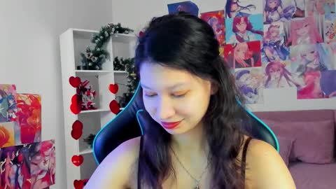 SaraDenars online show from December 18, 2025, 5:35 am