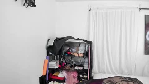 Snapshot of saradesirexo chatting on March 6, 2025, 9:03 am Sara Desire online show from March 6, 2025, 9:03 am