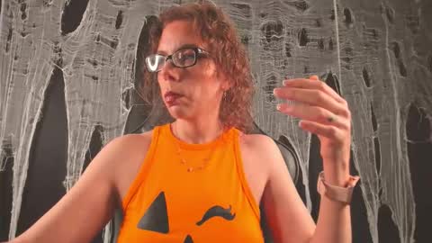 Snapshot of saradesirexo chatting on October 28, 2025, 12:19 pm Sara Desire online show from October 28, 2025, 12:19 pm