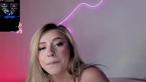 Snapshot of saradiazxxx chatting on May 20, 2026, 7:36 am saradiazxxx online show from May 20, 2026, 7:36 am