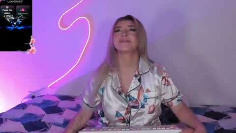 Snapshot of saradiazxxx chatting on May 25, 2026, 8:09 am saradiazxxx online show from May 25, 2026, 8:09 am