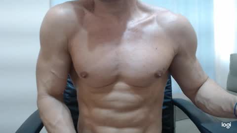 saradorj92 online show from December 1, 2024, 8:09 pm