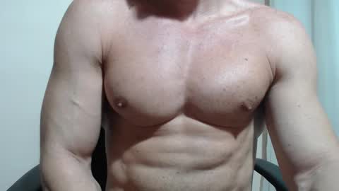 saradorj92 online show from March 19, 2026, 8:02 pm