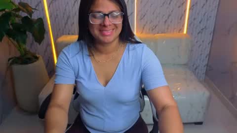 sarah_bay_tx online show from June 17, 2026, 7:48 pm