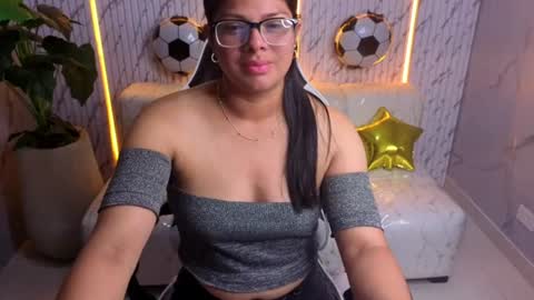 sarah_bay_tx online show from June 27, 2026, 8:03 pm