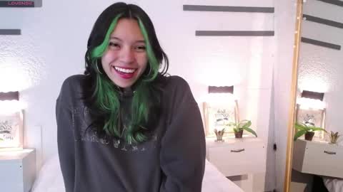 Sarah online show from February 5, 2026, 1:49 pm