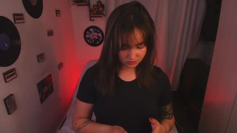 Snapshot of sarah_cuteeyes chatting on April 1, 2026, 5:30 am Sara online show from April 1, 2026, 5:30 am