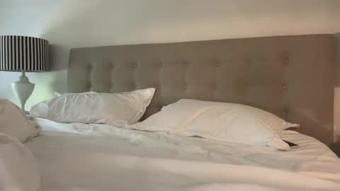 Sarah Heart Aus online show from January 10, 2025, 11:50 pm