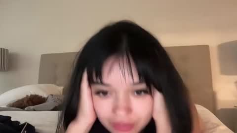 Sarah Heart Aus online show from February 11, 2025, 9:46 pm