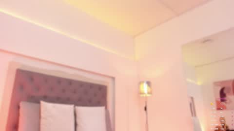       online show from January 25, 2025, 10:50 pm