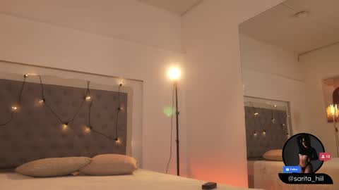       online show from September 24, 2025, 7:39 pm