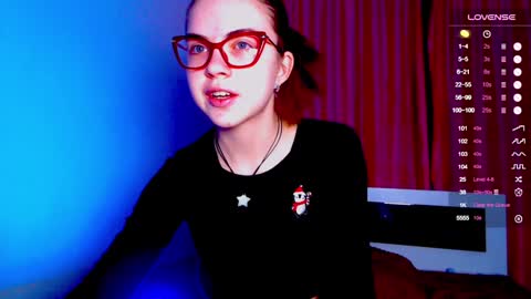 Snapshot of sarah_hs chatting on December 19, 2024, 1:51 pm Sarah online show from December 19, 2024, 1:51 pm