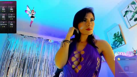 INSTAGRAM...sarah22 p online show from February 5, 2025, 12:20 am