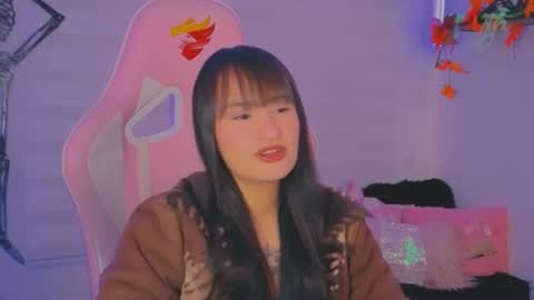 Sarah Ramirez online show from October 19, 2025, 3:40 am