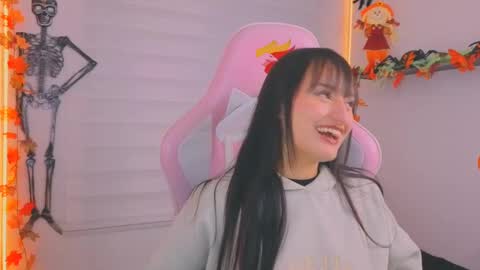 Sarah Ramirez online show from October 25, 2025, 4:09 am