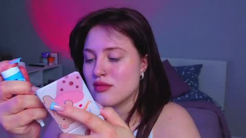 Sarah online show from June 8, 2026, 1:28 am