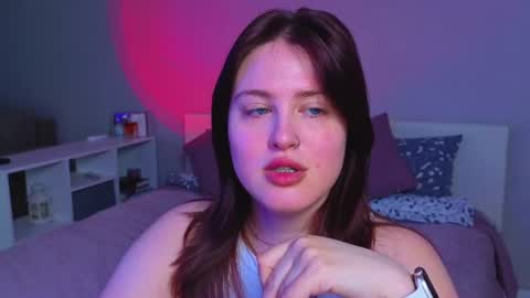 Sarah online show from June 13, 2026, 1:03 am