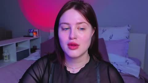 Sarah online show from June 25, 2026, 10:47 pm