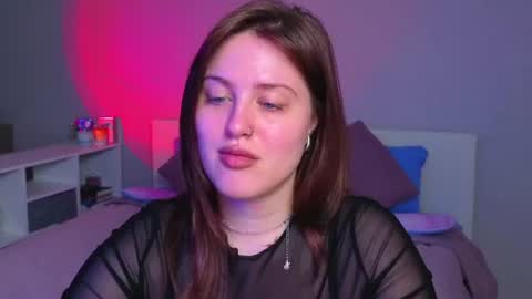 Sarah online show from July 17, 2026, 11:53 pm