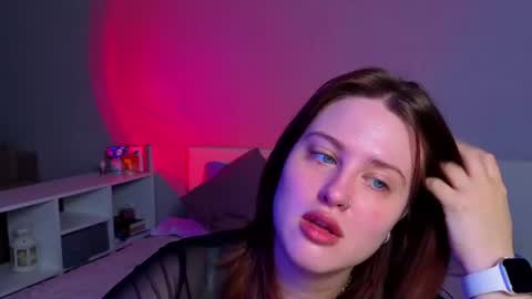 Sarah online show from July 27, 2026, 10:39 pm