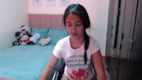 Sarah online show from December 4, 2024, 12:52 am