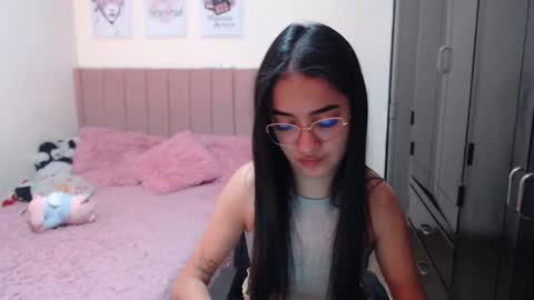 Sarah online show from January 7, 2025, 2:31 am