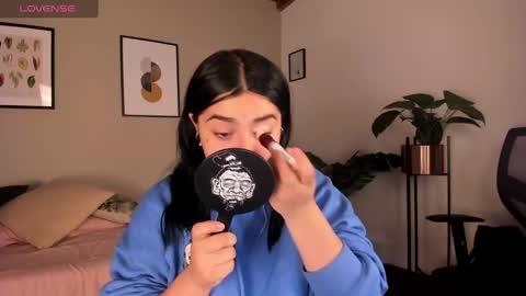 Snapshot of sarah_volkov chatting on December 15, 2024, 1:43 pm online show from December 15, 2024, 1:43 pm