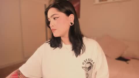 Snapshot of sarah_volkov chatting on October 24, 2025, 6:10 am online show from October 24, 2025, 6:10 am