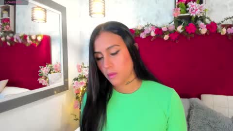 Snapshot of sarahescobarr chatting on September 29, 2025, 4:17 am sara online show from September 29, 2025, 4:17 am