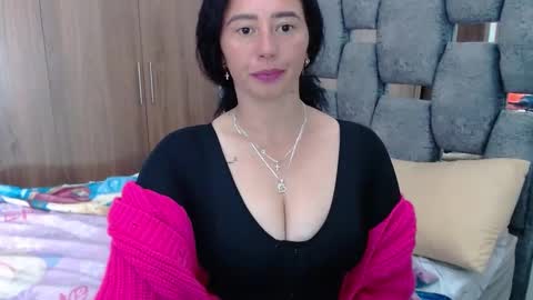 Lia online show from January 16, 2025, 9:30 pm