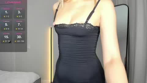 sarahphyllis online show from July 22, 2026, 9:50 pm