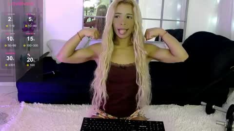 Snapshot of sarahraiynex chatting on May 23, 2026, 4:29 am sarahraiynex online show from May 23, 2026, 4:29 am