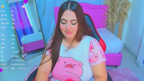 S A R A H  online show from November 4, 2025, 5:34 pm