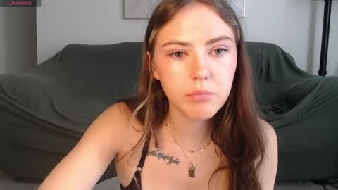 Snapshot of sarahxaoliver1 chatting on May 26, 2026, 2:13 pm SarahxOliver online show from May 26, 2026, 2:13 pm
