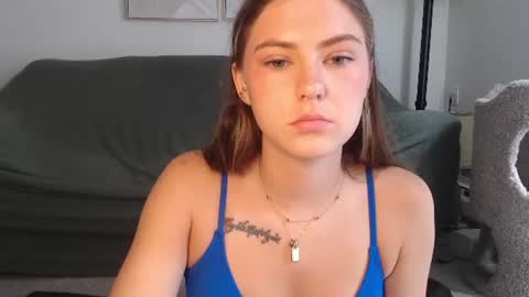 Snapshot of sarahxaoliver1 chatting on July 8, 2026, 2:21 pm SarahxOliver online show from July 8, 2026, 2:21 pm