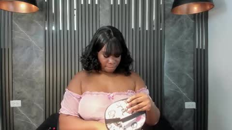 Snapshot of saraievans chatting on November 16, 2025, 3:34 am Sarai online show from November 16, 2025, 3:34 am