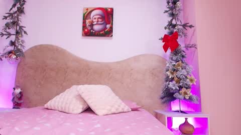 Sara  online show from December 16, 2025, 11:59 am