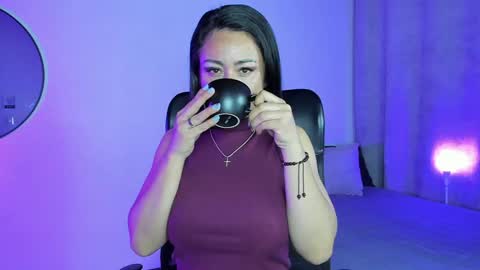 saramilf_69 online show from February 4, 2025, 1:38 pm