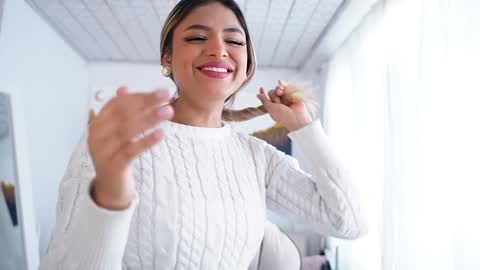 Sara online show from December 14, 2024, 9:24 pm